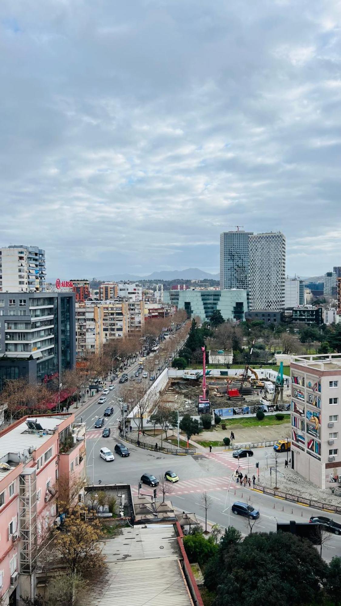 Tirana Gallery Apartment - City Center View Esterno foto