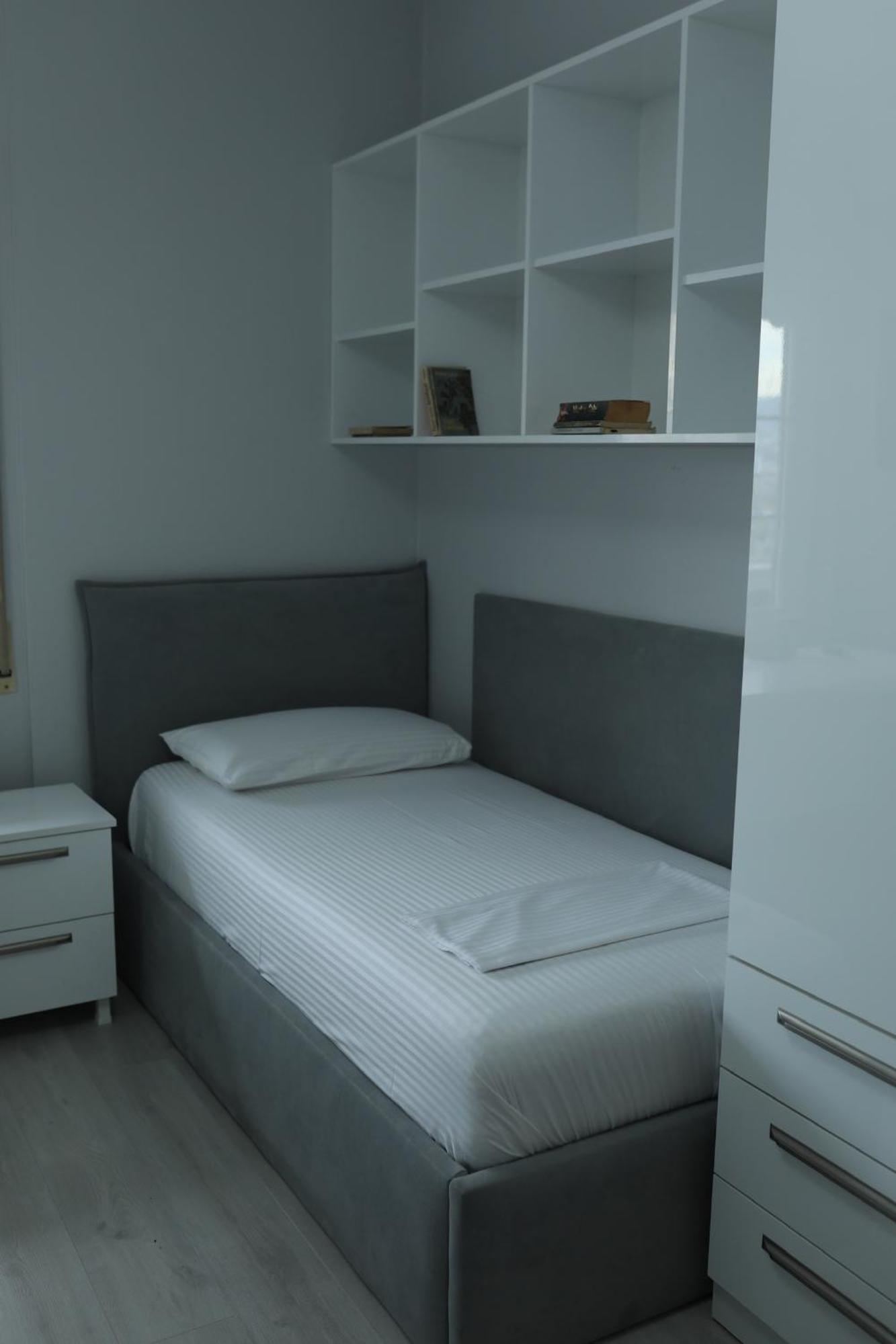 Tirana Gallery Apartment - City Center View Esterno foto